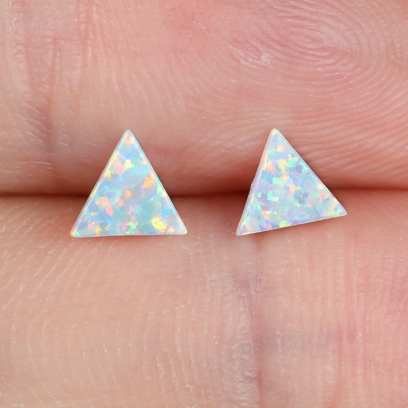 Women'S Accessories Australia - Clous d'oreilles triangulaires plats au trésor